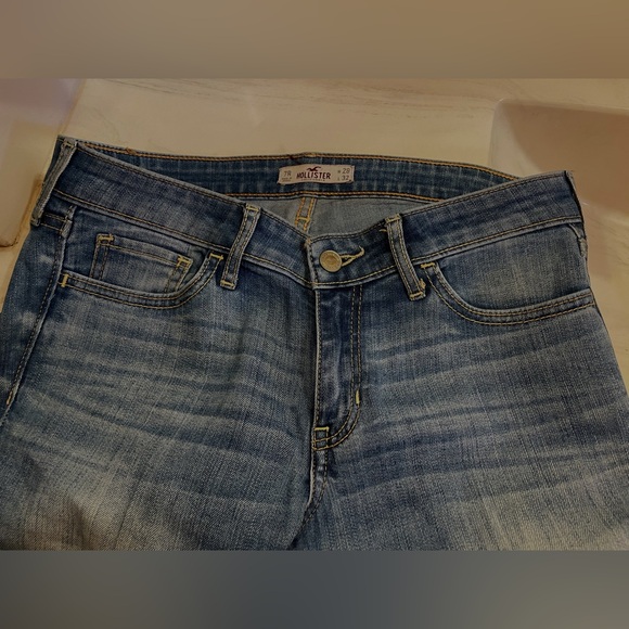 Women’s Hollister Jeans, Size 7R, 28x32 - Picture 4 of 7
